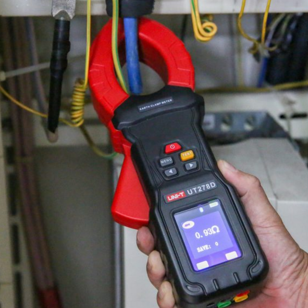 Pinza de Tierra Digital para Medición de Resistencia y Fuga